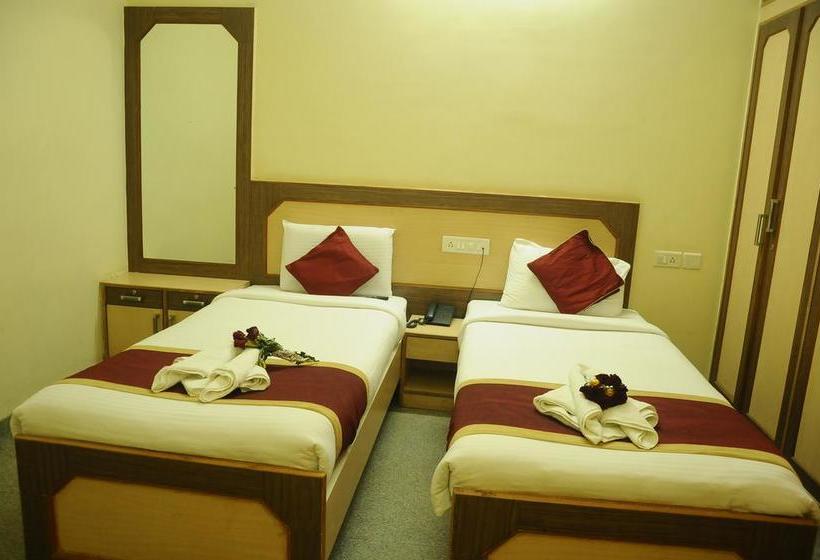 Hotel Clara Prime Inn 4