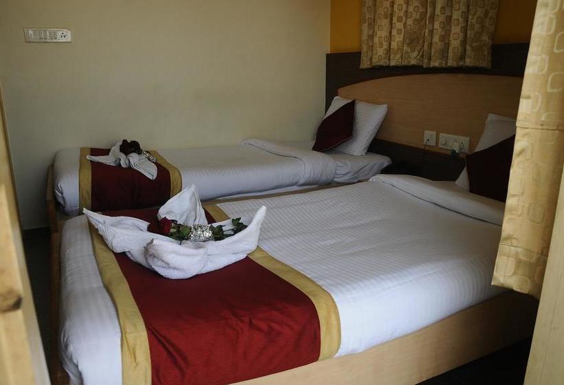 Hotel Clara Prime Inn 6