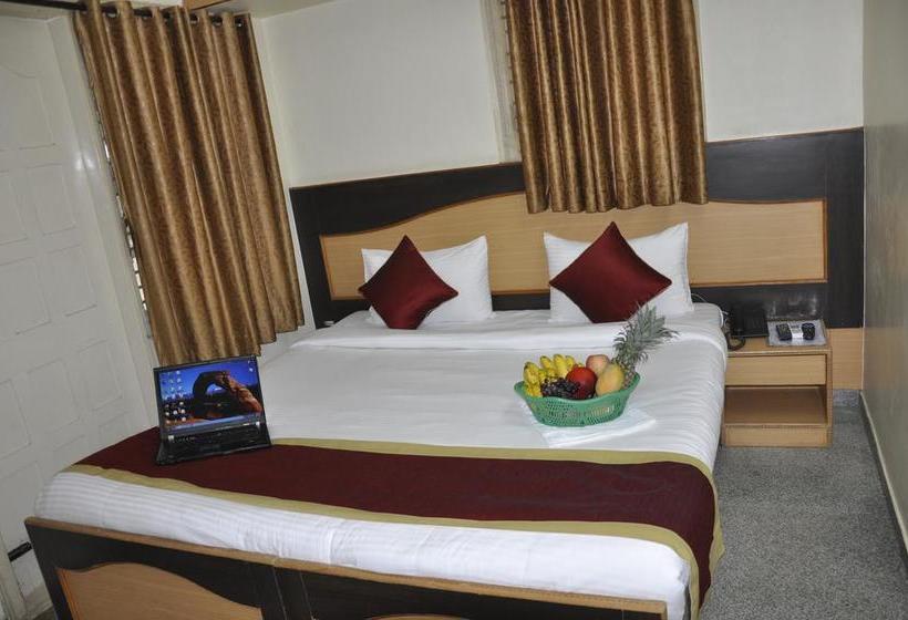 Hotel Clara Prime Inn 7