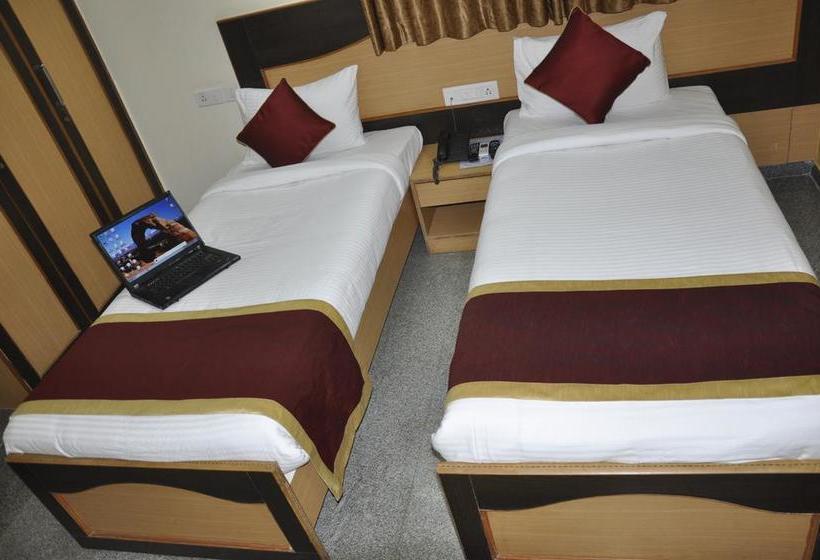 Hotel Clara Prime Inn 9