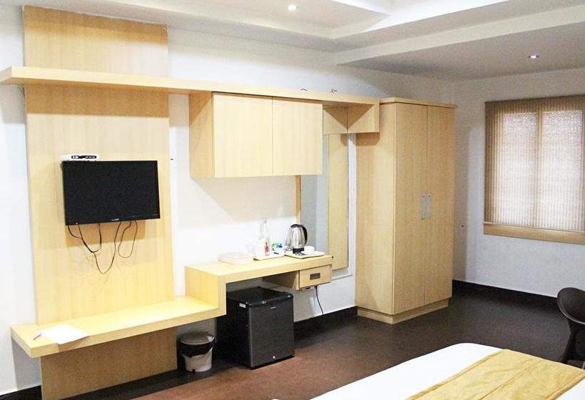 Hotel Siri Varshini Inn 19