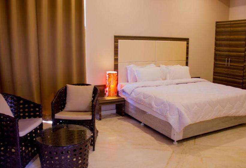 Riverarch Greenfields Resort 12