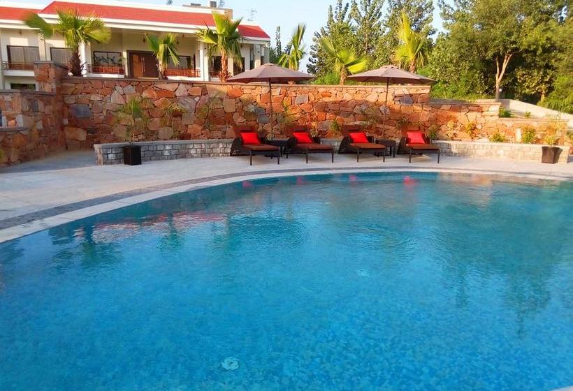 Riverarch Greenfields Resort 20