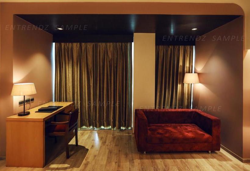 Hotel Charan Plaza 1