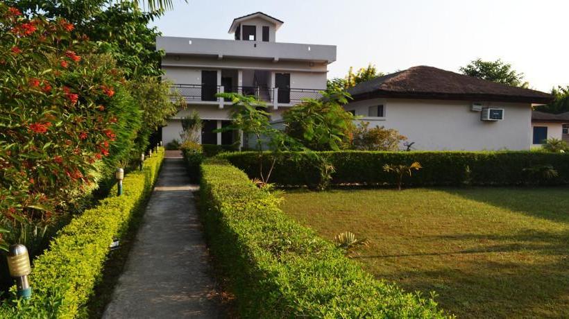 Corbett Crown Resort 13