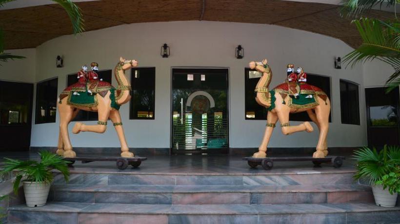 Corbett Crown Resort 2