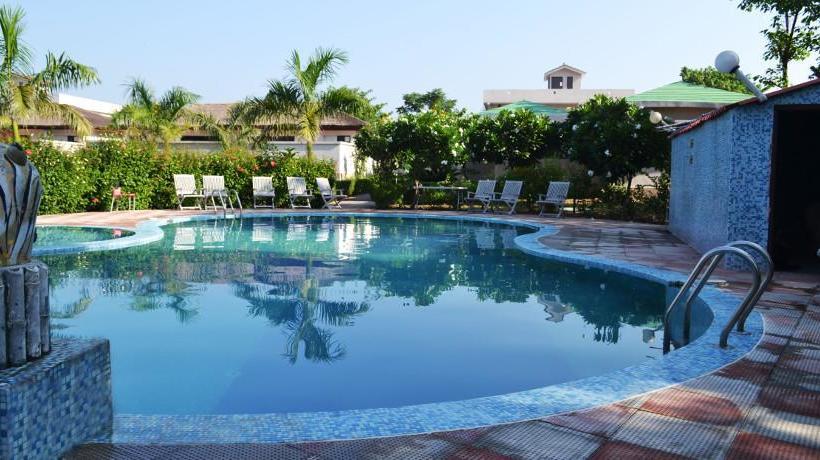 Corbett Crown Resort 3