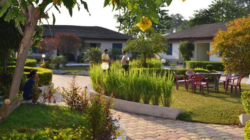 Corbett Crown Resort 8