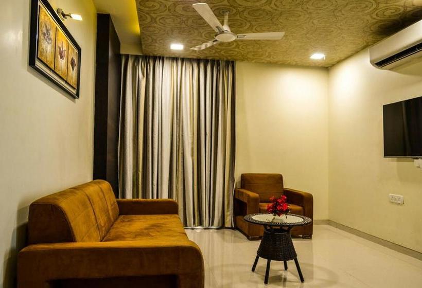 Hotel Rudra Shelter International 1