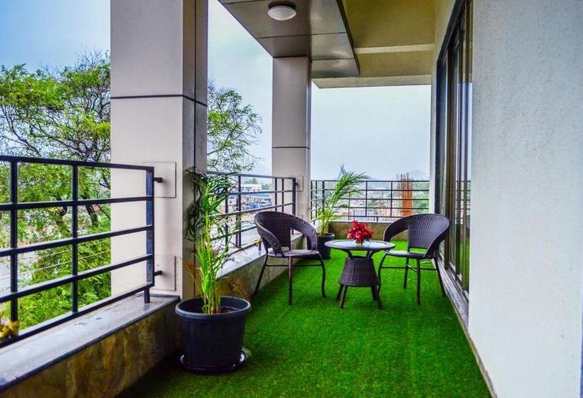 Hotel Rudra Shelter International 10