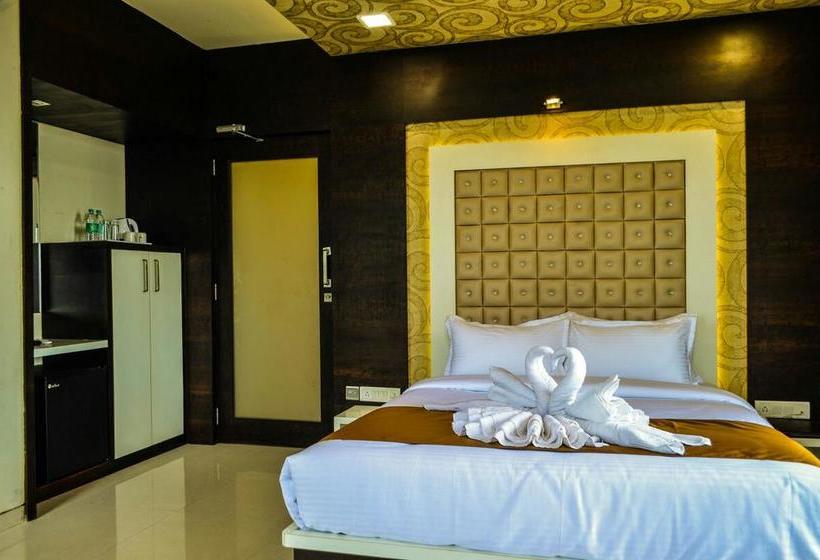 Hotel Rudra Shelter International 12