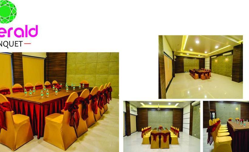 Hotel Rudra Shelter International 15