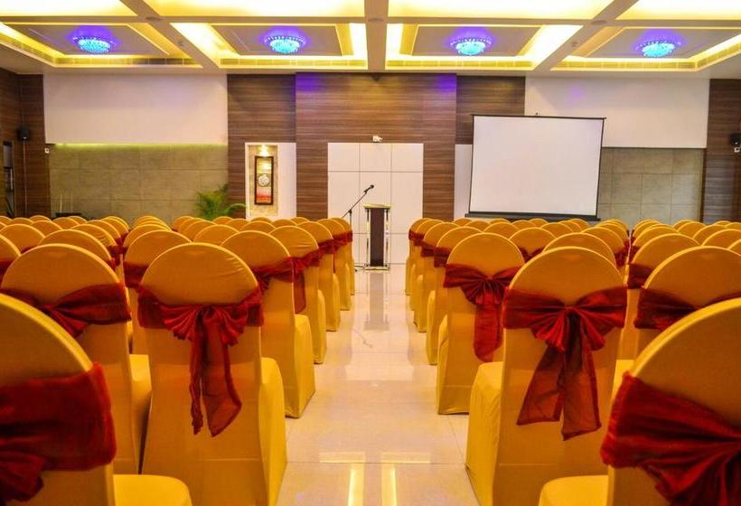 Hotel Rudra Shelter International 19