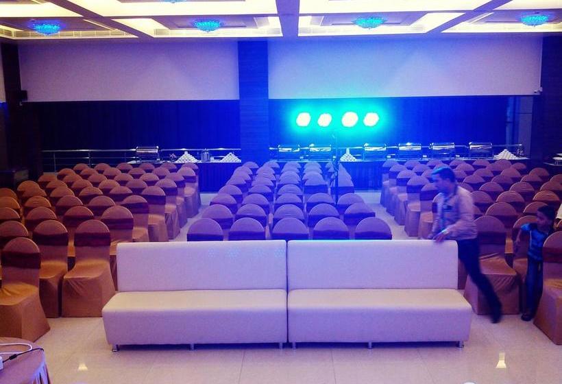 Hotel Rudra Shelter International 8