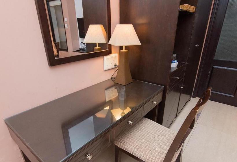 Hotel Velvet Touch 13