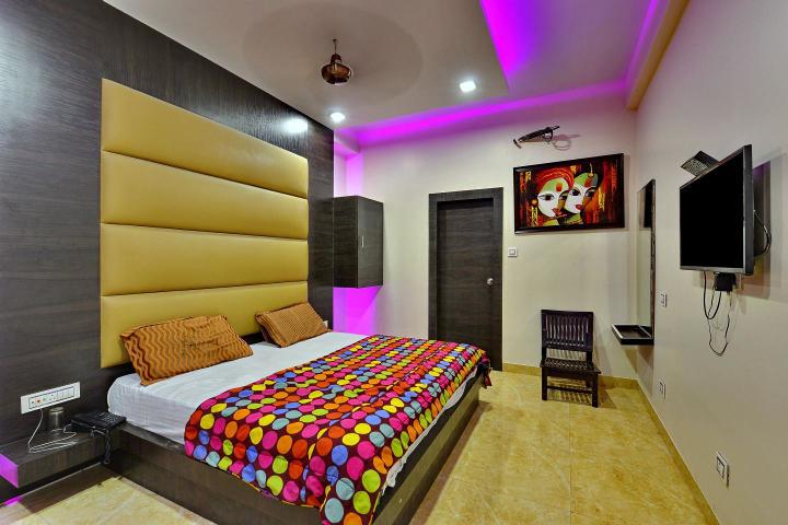 Hotel Samrat Ggn 12
