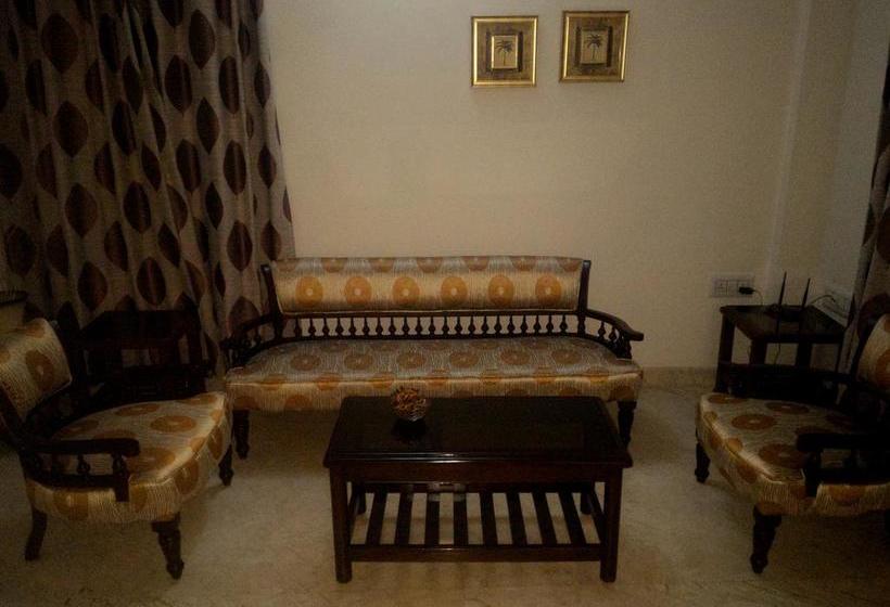 Hotel Felicity Inn Egl By Sky Stays 8