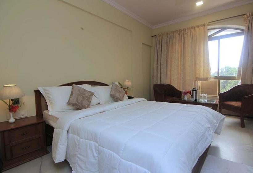 Starihotels Bus Stand Road Lonavala 6