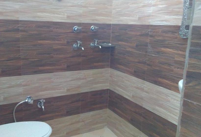 Hostel Sharma Boys Pg 3