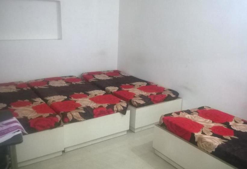 Hostel Sharma Boys Pg 6