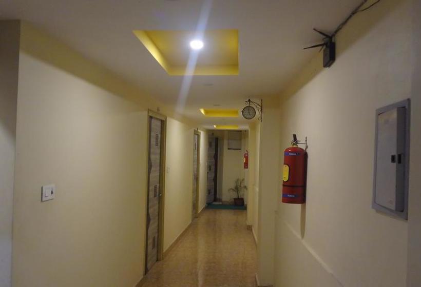 Hôtel Rattans Regency 1