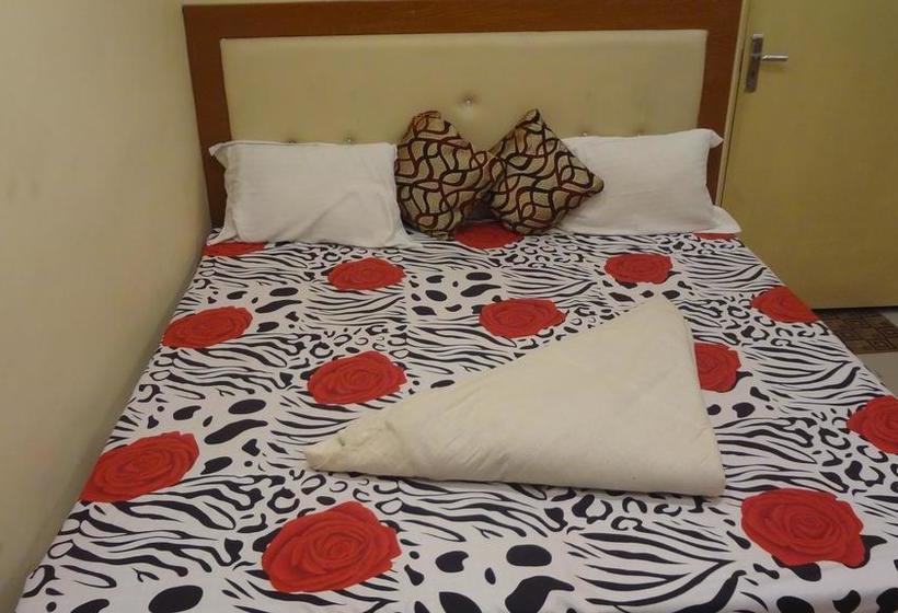 Hôtel Rattans Regency 5