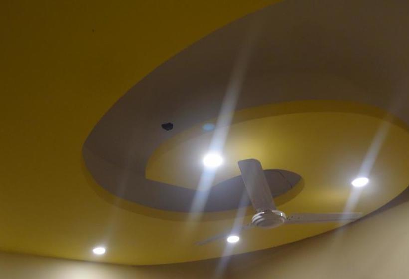 Hôtel Rattans Regency 8