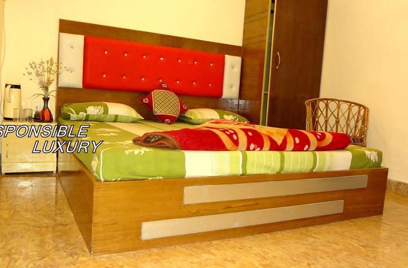 Hôtel Rattans Regency 9