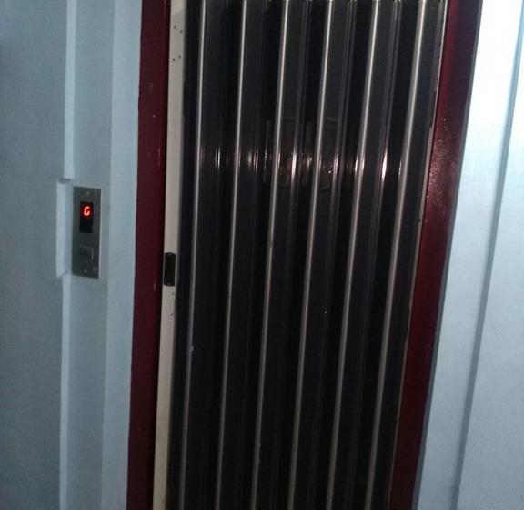 Hotel Central Guest House 8