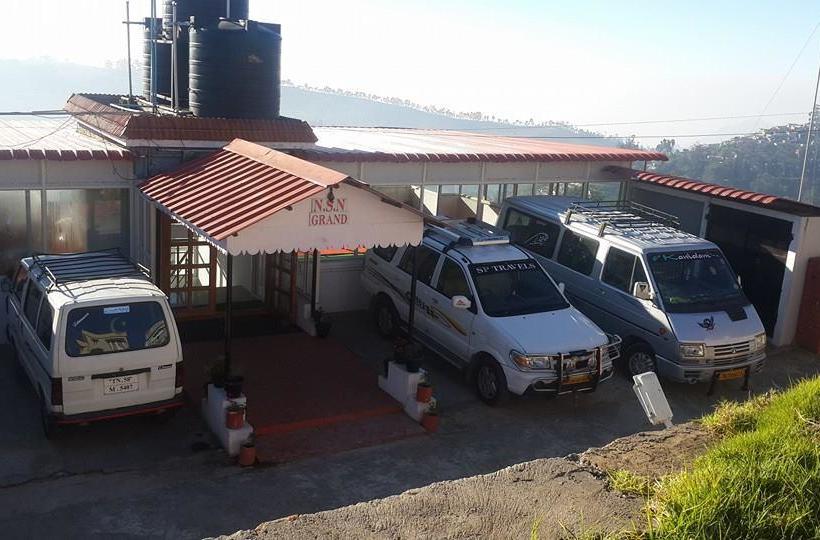 Hotel The Balaji Inn 8