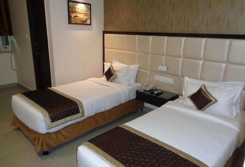 The Avr Hotels And Banquets 1