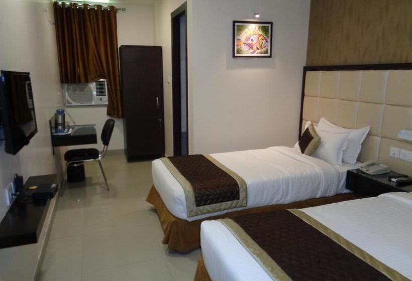 The Avr Hotels And Banquets 5