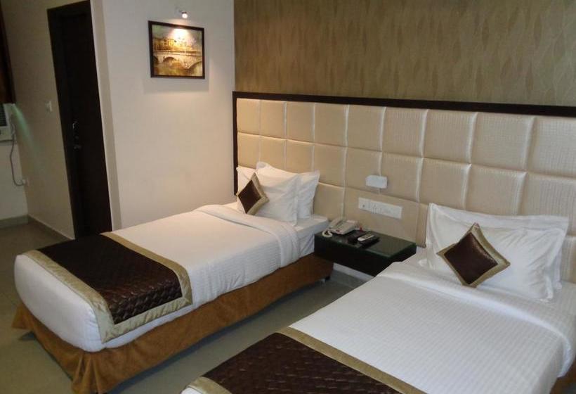 The Avr Hotels And Banquets 8