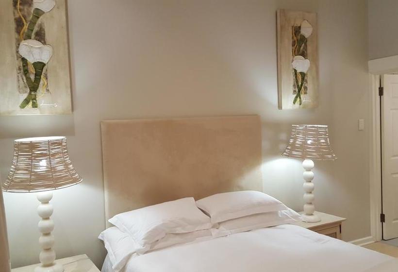 Lotus House Bed And Breakfast 13