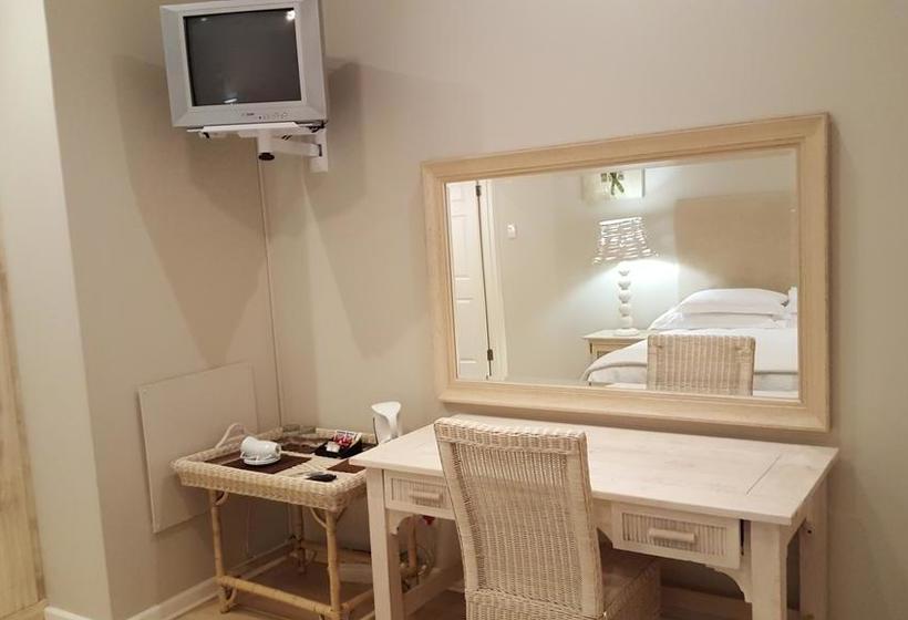 Lotus House Bed And Breakfast 3