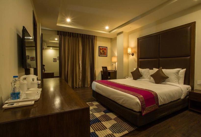 Hotel The Royal Court 1