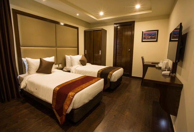 Hotel The Royal Court 10