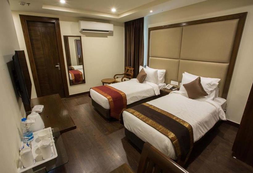 Hotel The Royal Court 11