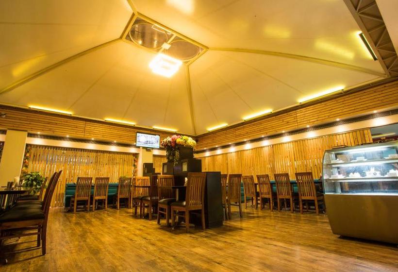 Hotel The Royal Court 13