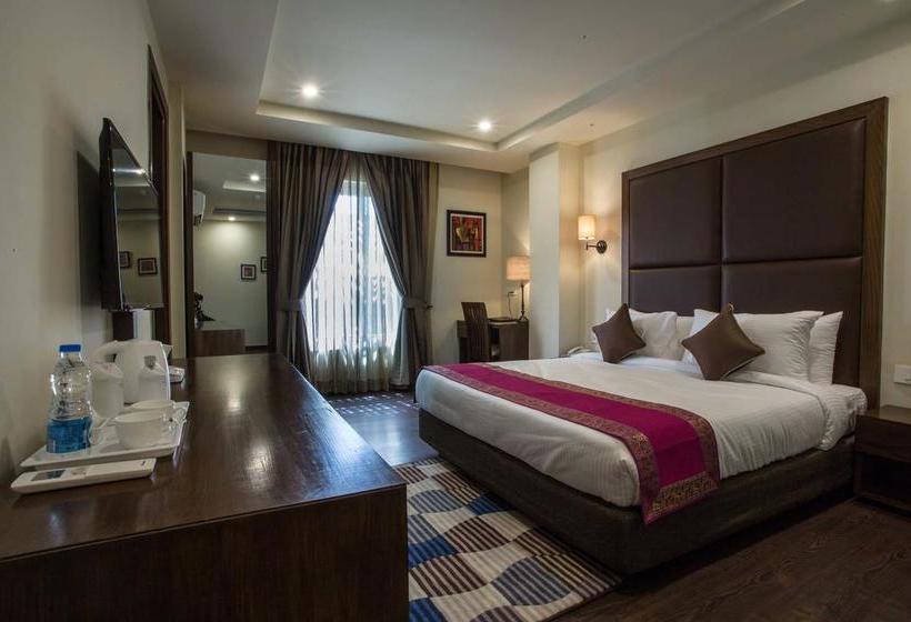 Hotel The Royal Court 4