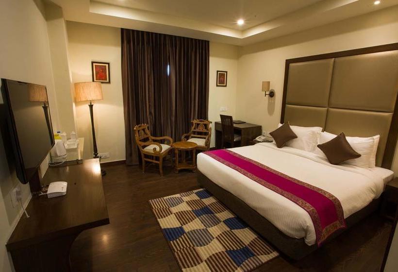 Hotel The Royal Court 8