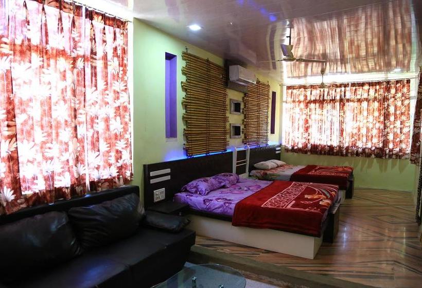 Hotel Green View Honeymoon Cottage 10