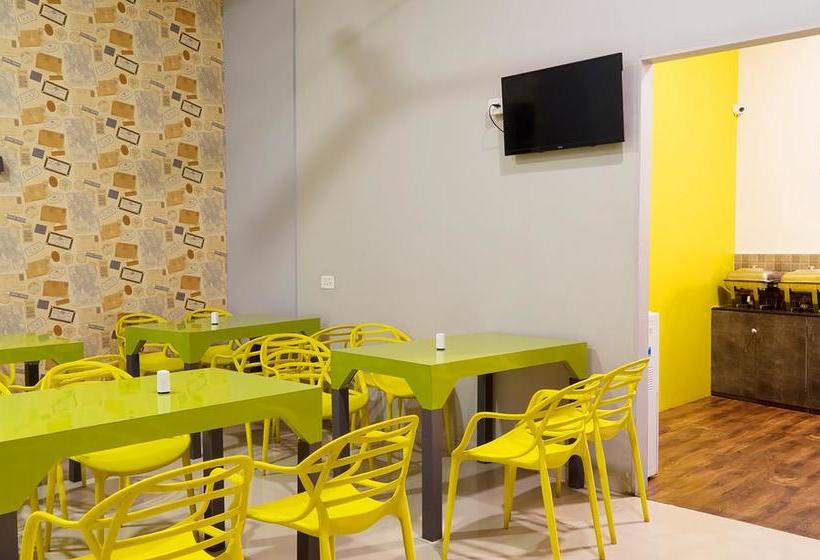 Bed and Breakfast Treebo Iris Suites 7