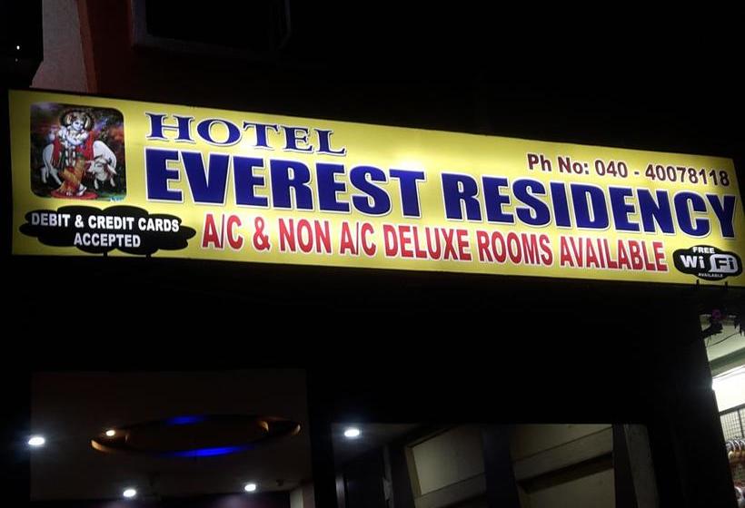 Hotel Everest Residency 1