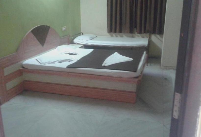 Hotel Everest Residency 2