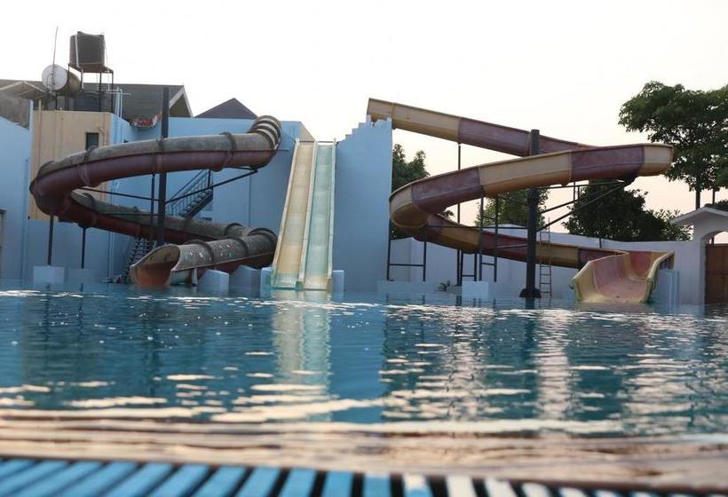 Kent Club The Hill Resort 6