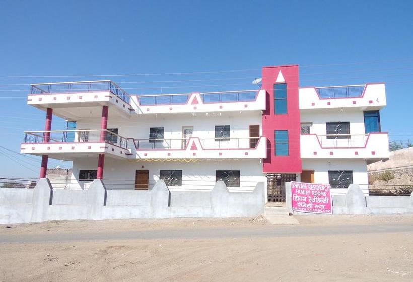 Bed and Breakfast Shivam Residency 1