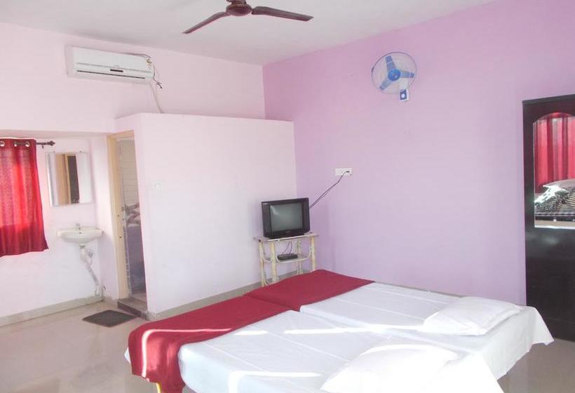 Bed and Breakfast Shivam Residency 2