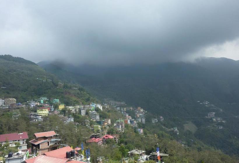 Hotel Five Elements 1