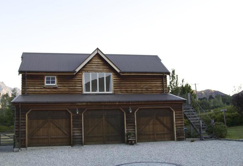 Bed and Breakfast Three Thirty 10